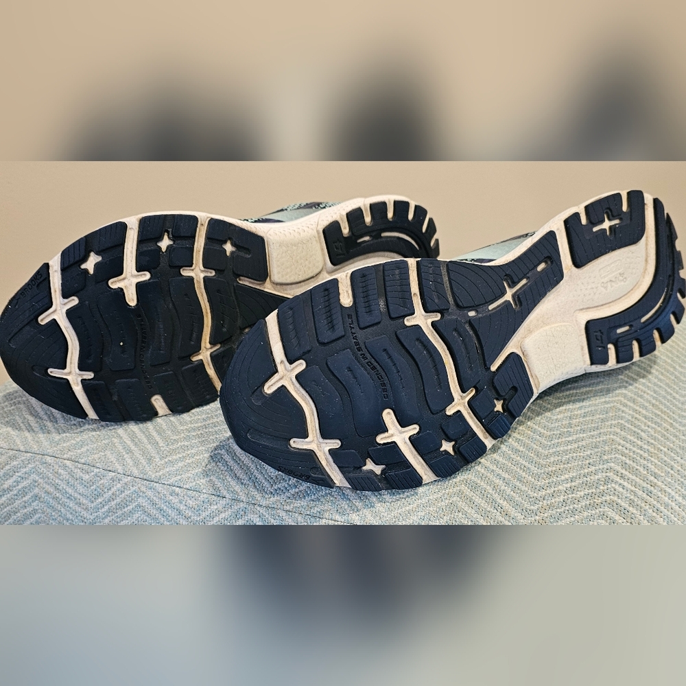 BROOKS WOMEN'S GHOST 14 ATHLETIC SHOES - PEACOAT/YUCCA/NAVY, Size 11 - Picture 8 of 15